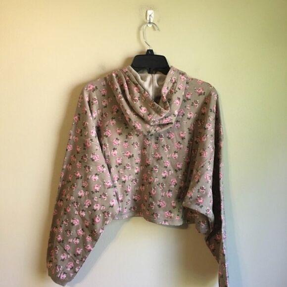 Row a medium floral hoodie - Picture 3 of 5